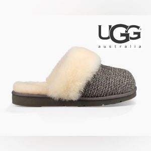 Ugg Cozy Knit Slippers Size 8